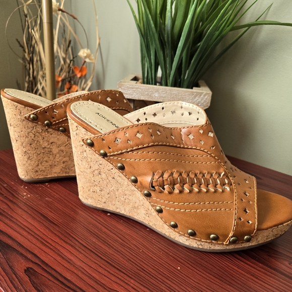 Adrienne Vittadini Wedge sandals sz 8 - Picture 4 of 6